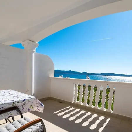 Apartment Family Friendly Seaside Sukosan, Zadar - 20841 *