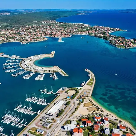 Family Friendly Seaside Sukosan, Zadar - 20841 Lejlighed *