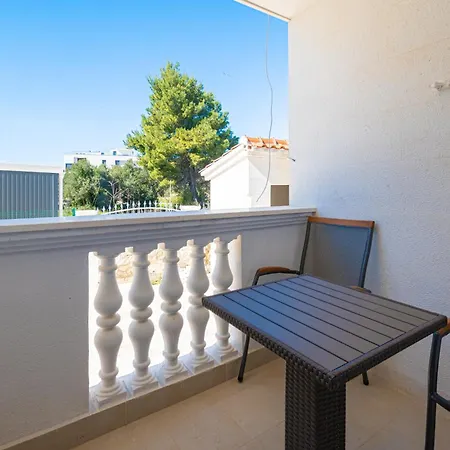 Family Friendly Seaside Sukosan, Zadar - 20841 Sukošan