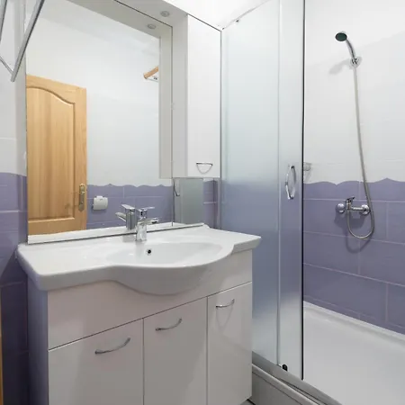 Apartment Family Friendly Seaside Sukosan, Zadar - 20841 *