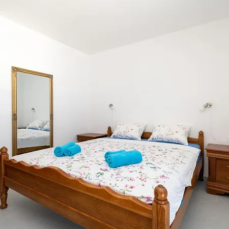 Family Friendly Seaside Sukosan, Zadar - 20841 Lejlighed *