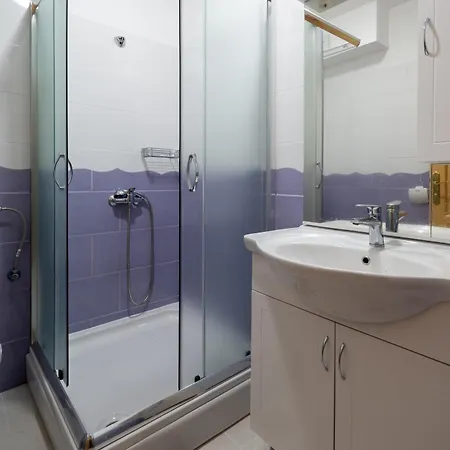 Apartment Family Friendly Seaside Sukosan, Zadar - 20841