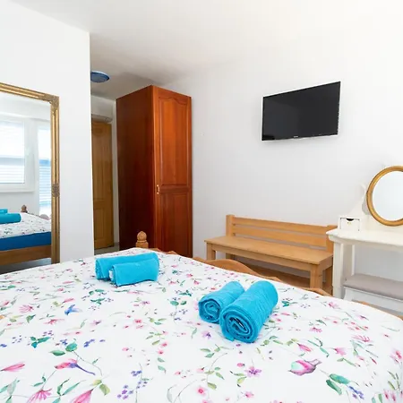 Family Friendly Seaside Sukosan, Zadar - 20841